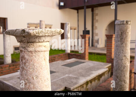 Ruines Romaines peristylium au couvent de San Antonio, Almendralejo, Badajoz, Espagne Banque D'Images