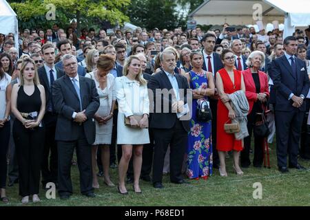 Paris, France. 28 Jun, 2018. Ambassade des États-Unis d'Amérique à Paris, France, la réception donnée à la résidence de l'Ambassadeur, Jamie McCourt, le jour de l'Indépendance américaine # Juillet4Paris, le 242ème anniversaire de l'USA et le tricentenaire de la Nouvelle Orléans. Credit : Ania Freindorf/Alamy Live News Banque D'Images