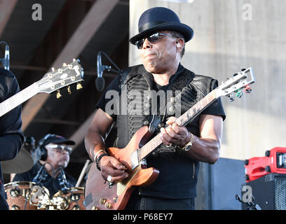 New York, USA. 28 Jun, 2018. Le lendemain de son père Joe Jackson est mort, Tito Jackson effectue avec le B.B. King Blues Band au cours de la vie à cinq séries de concerts d'été Jeudi, 28 juin 2018, à Albany, N.Y. (Photo/Hans Pennink) Crédit : Hans Pennink/Alamy Live News Banque D'Images