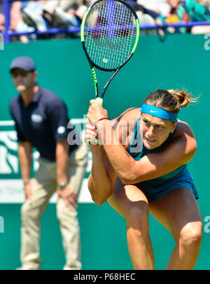 Eastbourne, Royaume-Uni. 29 Juin, 2018. Sabalenka Aryna (BLR) bat Agnieszka Radwanska (POL) dans la première demi-finale de la Ladies' compétition à Devonshire Park - 6:3 1:6 6:3 Crédit : PjrFoto/Alamy Live News Banque D'Images