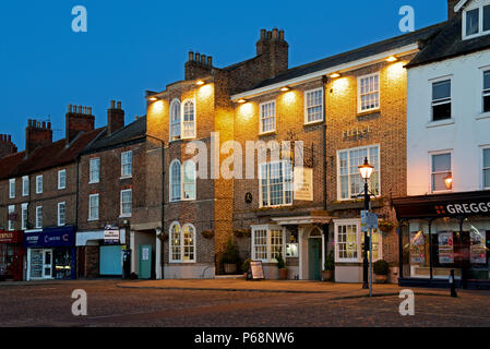 La Toison d'or Hotel, dans Thirsk, North Yorkshire, Angleterre Royaume-uni Banque D'Images