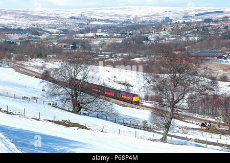 Le transport de passagers entre Cardiff et Rhymney est exploité par les locomotives et stock le samedi comme au début de 2004, lorsqu'une nuit de tempête ajouté Banque D'Images