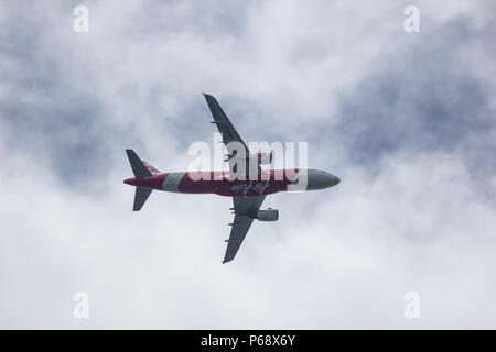 CHIANG MAI, THAÏLANDE - 27 juin 2018 : HS-ABU Airbus A320-200 de Thai Airasia. Décoller de l'aéroport de Chiangmai à Hangzhou. Banque D'Images