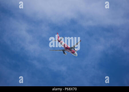 CHIANG MAI, THAÏLANDE - 27 juin 2018 : HS-ABU Airbus A320-200 de Thai Airasia. Décoller de l'aéroport de Chiangmai à Hangzhou. Banque D'Images