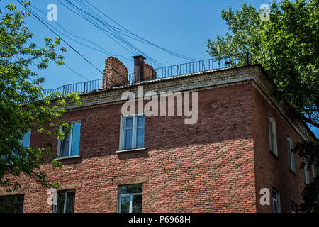 Vieux bâtiment en brique Ust-Kamenogorsk. Banque D'Images