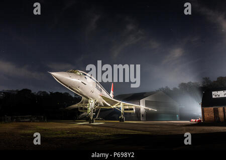 Concorde G-BBDG la nuit à Brooklands Museum Banque D'Images