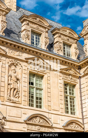 La France, 4ème arrondissement de Paris, quartier du Marais, de la cour intérieure de l'Hôtel de Sully Banque D'Images