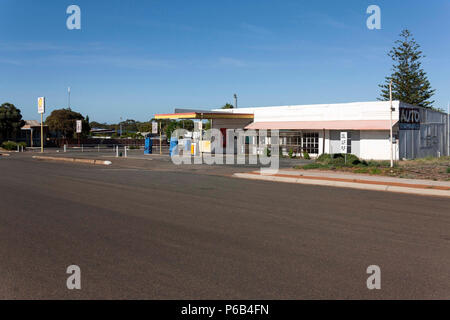 Fermé Station-service Shell, Norseman Australie Occidentale Banque D'Images