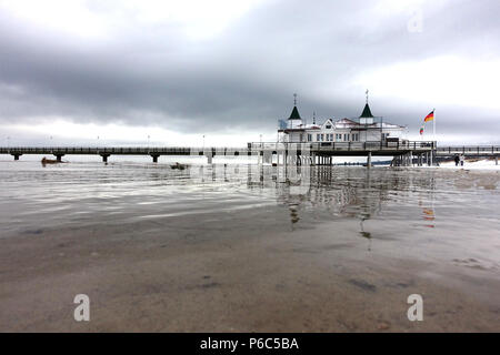 Nice, France, vue de la mer bridge Banque D'Images