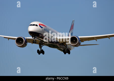 G-ZBKR British Airways Boeing 787-9 Dreamliner en approche de la piste 27L, de l'aéroport Heathrow de Londres Banque D'Images