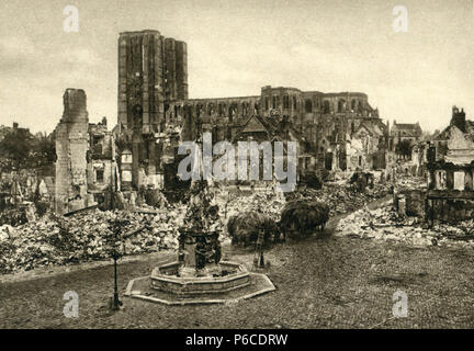 Cathédrale, place du marché, la première guerre mondiale, noyon, ww1, la première guerre mondiale, la première guerre mondiale Banque D'Images