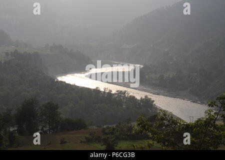 Belle vue sur la vallée de l'Uttrakhand Himalaya Inde Banque D'Images