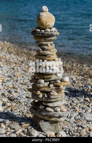 Pile de pierres dans la plage Banque D'Images