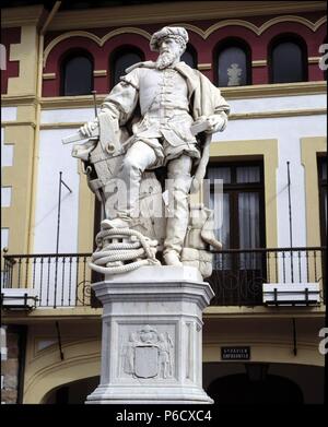 , JUAN Sebastian Elcano. NAVEGANTE ESPAÑOL. 1476 - 1526 GUETARIA. MONUMENTO EN SU CIUDAD NATAL. OBRA DE Victorio Macho. Banque D'Images