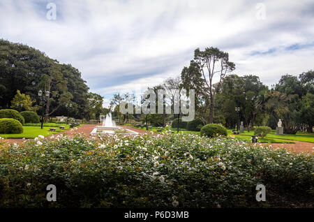 El Rosedal Rose Park à Bosques de Palermo (Palermo Woods) - Buenos Aires, Argentine Banque D'Images