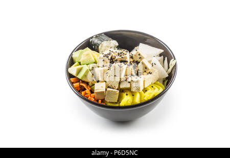 La nourriture japonaise veggie chirashi bol à mélanger isolé sur fond blanc. Banque D'Images