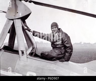 LA CIERVA Y CODORNIU, JUAN DE. INGENIERO ESPAÑOL. MURCIA 1895-1936. Inventeur DEL AUTOGIRO. FOTO 1933. Banque D'Images