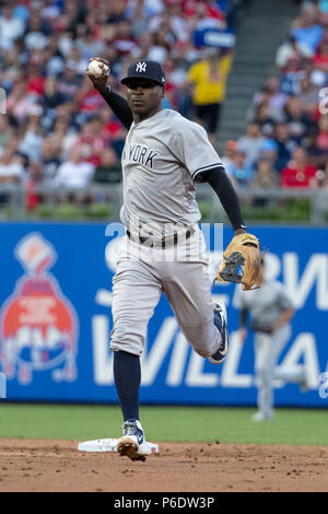 Philadelphie, Pennsylvanie, USA. 26 Juin, 2018. New York Yankees shortstop Didi Grégoire (18) en action au cours de la MLB match entre les New York Yankees et les Phillies de Philadelphie à la Citizens Bank Park de Philadelphie, Pennsylvanie. Christopher Szagola/CSM/Alamy Live News Banque D'Images