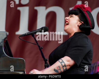 Montréal, Canada. 6/29/2018.Davina et les vagabonds caractéristique des New Orleans Jazz au Festival International de Jazz de Montréal. Crédit : Richard prudhomme/Alamy Live News Banque D'Images