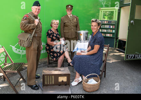 Helston, UK, 30 juin 2018. Reconstitution d'un camion plateau de guerre mobile, Crédit : Kathleen White/Alamy Vivre NewsCredit : Kathleen White/Alamy Live News Banque D'Images