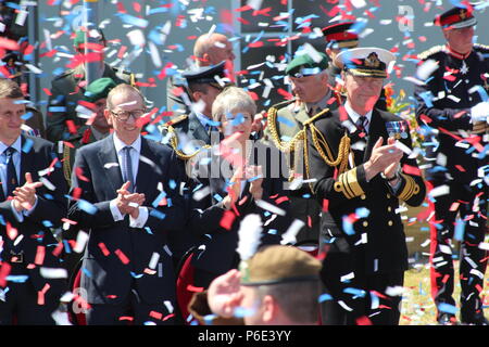 Journée de la Force aérienne, Galles, Royaume-Uni Samedi 30 juin 2018. La princesse Anne et Theresa May, participant à la force armée jour Llandudno. Mike Clarke/crédit/ Alamy Live News Banque D'Images