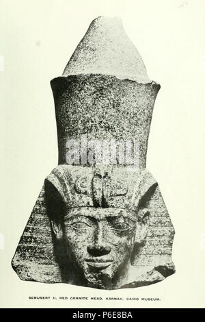 Anglais : La tête d'une statue de pharaon Sésostris II. Granit rouge, de Karnak, 12e dynastie, Empire du Milieu, maintenant au Musée du Caire. 12 mai 2014, 12:34:39 Statue 75 Sésostris II Petrie Banque D'Images