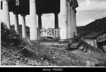 Español : Temple de Minerve de Quetzaltepeque en 1920. 1920 76 TemploMinervaQuezaltepeque Banque D'Images