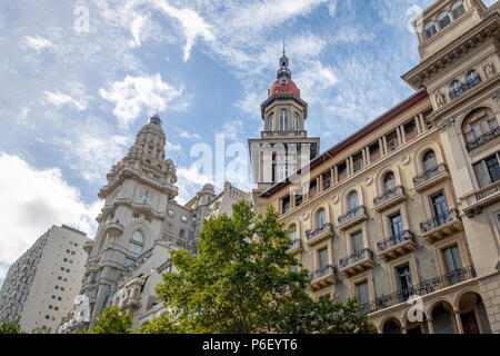 Palacio Barolo Barolo (Palace) et la Inmobiliaria bâtiments - Buenos Aires, Argentine Banque D'Images