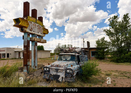 Vieille enseigne sur le Ranch House Cafe sur la Route 66 dans la région de Santa Rosa, Nouveau Mexique Banque D'Images