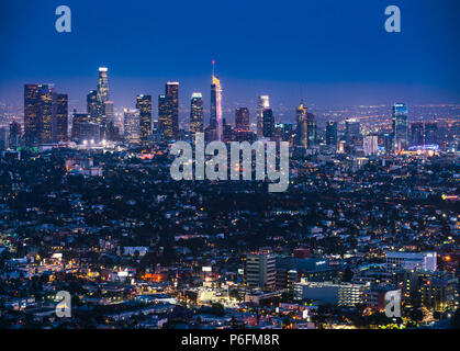 Los Angeles,Californie,USA,-5-17-17 : los angeles skyline at night. Banque D'Images