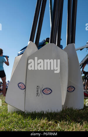 Henley on Thames, Royaume-Uni, le 29 juin 2018, Vendredi, 'Henley Royal Regatta', courses de qualification, des sentiers [Time] Kings School Worcester' avirons/lames reposant à l'entrée de voile 10 entrée de la baie, à Henley, Tamise, vallée de la Tamise, en Angleterre, © Peter SPURRIER, 29/06/2018, Banque D'Images