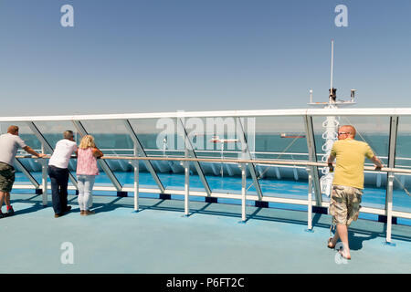 L'arc / zone de visualisation avant à bord du navire de croisière de Brittany Ferries le Pont Aven Banque D'Images