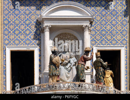 Procession de trois mages et Ange sur la tour de l'horloge Torre dell'Orologio sur la Piazza San Marco, Venise, Italie, site du patrimoine mondial de l'UNESCO Banque D'Images