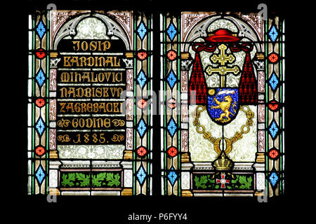 Armoiries du Cardinal Joseph Mihalovic, vitraux dans la cathédrale de Zagreb, dédiée à l'assomption de Marie Banque D'Images