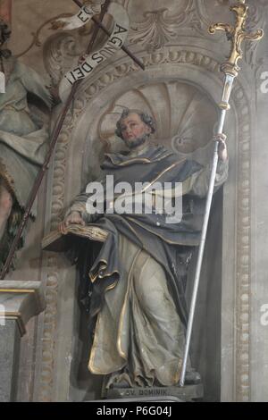 Saint Dominique, statue sur l'autel principal à l'église de l'Assomption à Sveta Marija na Muri, Croatie Banque D'Images