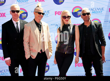 Pas de doute, Gwen Stefani, Tom Dumont, Tony Kanal, Adrian Young aux Teen Choice Awards 2012 à l'Universal Amphitheatre de Los Angeles.pas de doute, Gwen Stefani, Tom Dumont, Tony Kanal, Adrian Young,  107 cas à Hollywood Life - Californie, Red Carpet Event, USA, Cinéma, Célébrités, photographie, Bestof, Arts, Culture et divertissement, Célébrités, Mode Topix Meilleur de Hollywood, la vie, événement dans la vie d'Hollywood, Californie - Tapis rouge et en backstage, Arts, Culture et divertissement, photographie, enquête tsuni@Gamma-USA.com , célébrités Musique, musicien, le groupe de musique, 2012 Banque D'Images