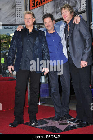 Gary LeVox (chant), Jay DeMarcus (bassiste et choeurs), Joe Don Rooney Rascal Flatts honoré avec une étoile sur le Hollywood Walk of Fame à Los Angeles. RasCal Flatts -star  03 Événement dans la vie d'Hollywood, Californie - Red Carpet Event, USA, Cinéma, Célébrités, photographie, Bestof, Arts, Culture et divertissement, Célébrités, Mode Topix Meilleur de Hollywood, la vie, événement dans la vie d'Hollywood, Californie - Tapis rouge et en backstage, Arts, Culture et divertissement, photographie, enquête tsuni@Gamma-USA.com , célébrités Musique, musicien, le groupe de musique, 2012 Banque D'Images