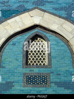 La Turquie. Bursa. Yesil Turbe (la Tombe verte). Mausolée du Sultan Mehmed I (1390-1421). Construit en 1421. Le style ottoman. Détail vert-bleu 600x600. Banque D'Images