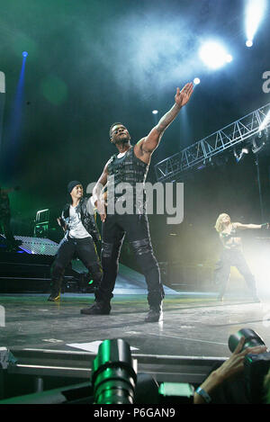 Usher à l'Essence Music Festival de La Nouvelle-Orléans - LaUsher  12 Événement dans la vie d'Hollywood, Californie - Red Carpet Event, USA, Cinéma, Célébrités, photographie, Bestof, Arts, Culture et divertissement, Célébrités, Mode Topix Meilleur de Hollywood, la vie, événement dans la vie d'Hollywood, Californie - Tapis rouge et en backstage, Arts, Culture et divertissement, photographie, enquête tsuni@Gamma-USA.com , célébrités Musique, musicien, le groupe de musique, 2010 Banque D'Images