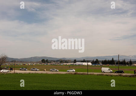 Un aperçu général montre une partie d'un camp de fortune pour les migrants et les réfugiés de l'Greek-Macedonian frontière près du village grec de Idomeni. Banque D'Images