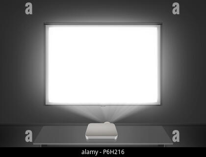 Ecran de projection immersive en blanc sur le mur. Lumière de projection dans l'obscurité. L'écran de projection des maquettes. Claire présentation moniteur sur mur. Diaporama/design. Diaporama cadre. Écran de cinéma mur. Banque D'Images