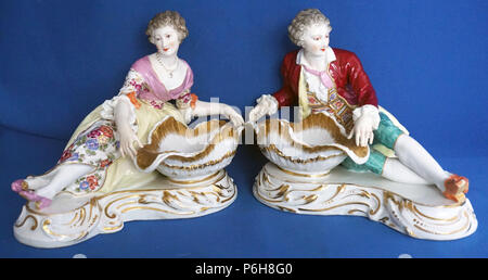 Meubles anciens en porcelaine allemande Continental Figure du Prince Banque D'Images