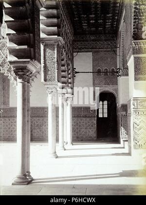 Séville, de l'Alcazar, Galería en El Patio de las Apartment Doncellas. Banque D'Images