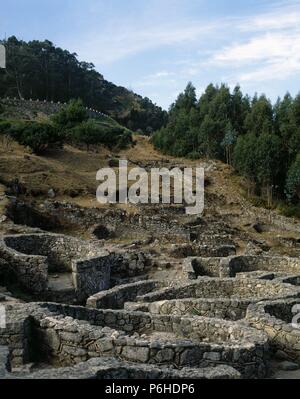 EPOCA CELTA. ESPAÑA. CITANIA DE SANTA TECLA (CASTRO DE SANTA TECLA). Poblado fortificado protohistórico perteneciente a la llamada "Cultura de los Castros'. Asentado en el Monte Santa Tecla, fué habitado desde el siglo X a. C. hasta el siglo III de notre ère. Un GARDA (LA GUARDIA). Provincia de Pontevedra. La Galice. Banque D'Images