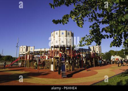 Castillo del parque infantil de la Riera,Palma, Mallorca, Islas Baleares, Espagne. Banque D'Images