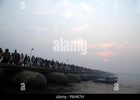 Au cours de la foule Maha Kumbh Mela 2013 à Mumbai , Inde Banque D'Images