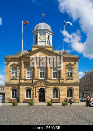 L'hôtel de ville dans le centre-ville Place Kelso Ecosse Scottish Borders UK Banque D'Images