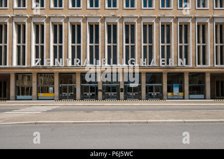 Berlin, Allemagne - juin 2018 : l'Aéroport International de Tempelhof / ancien bâtiment de l'aéroport de Berlin, Allemagne Banque D'Images