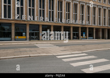 Berlin, Allemagne - juin 2018 : l'Aéroport International de Tempelhof / ancien bâtiment de l'aéroport de Berlin, Allemagne Banque D'Images