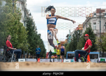 Vilnius, Lituanie. 30 Juin, 2018. Cavalier de Zagainova rivalise au cours de JUMP Vilnius 2018 tenue à Vilnius, en Lituanie, le 30 juin 2018. Alfredas Crédit : Pliadis/Xinhua/Alamy Live News Banque D'Images